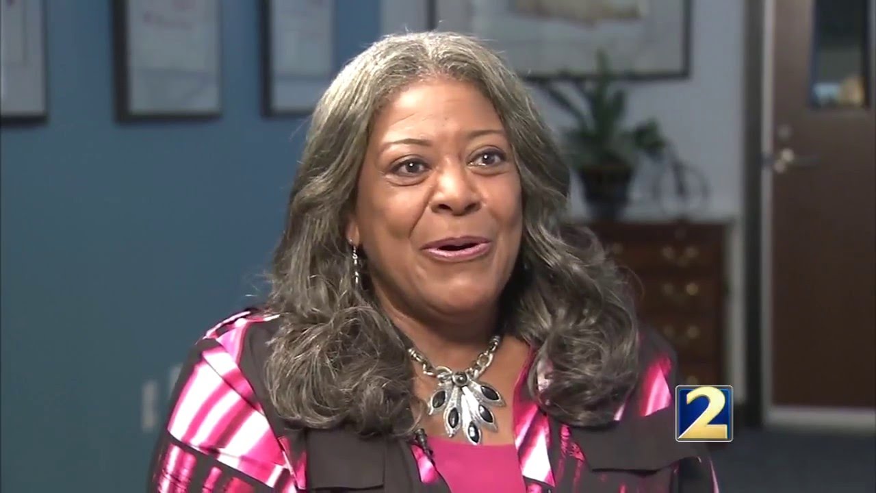 Jocelyn Dorsey inducted into the Broadcaster's Hall of Fame