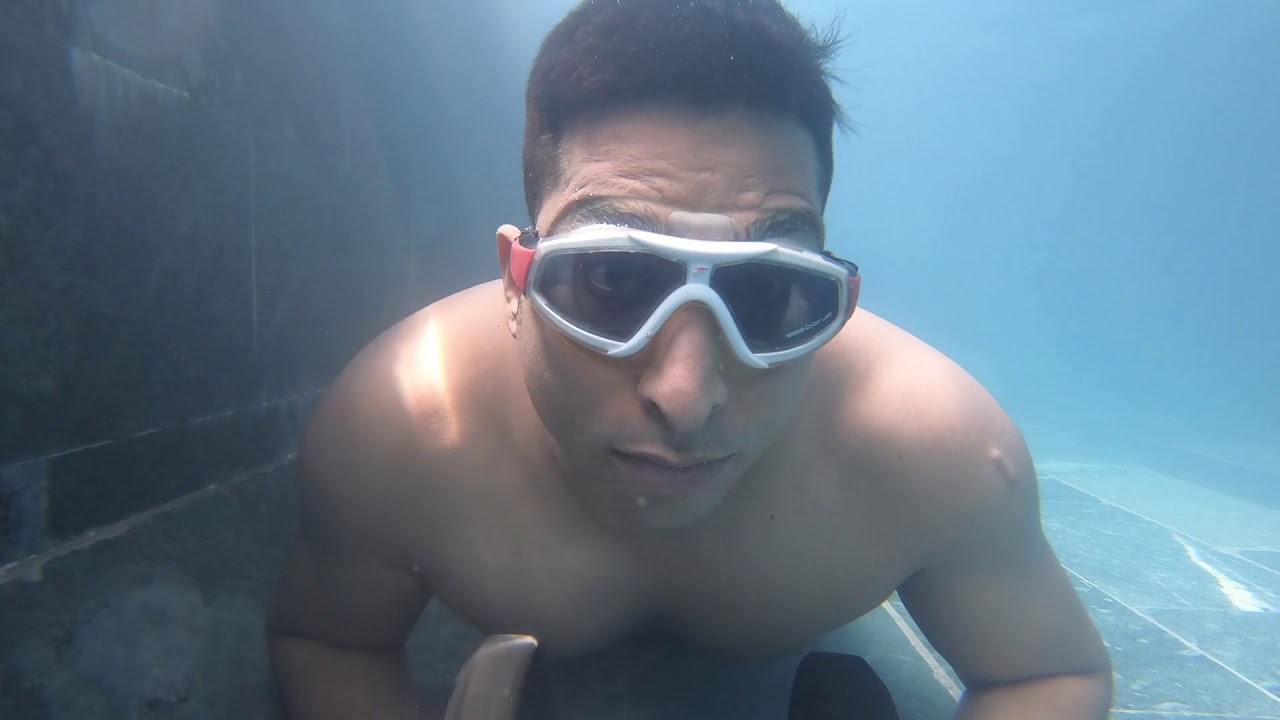 My new breath Holding record ⏰ 4 MINUTES AND 52 SECONDS ⏱ 24/5/20 Old record was 4.20 minutes