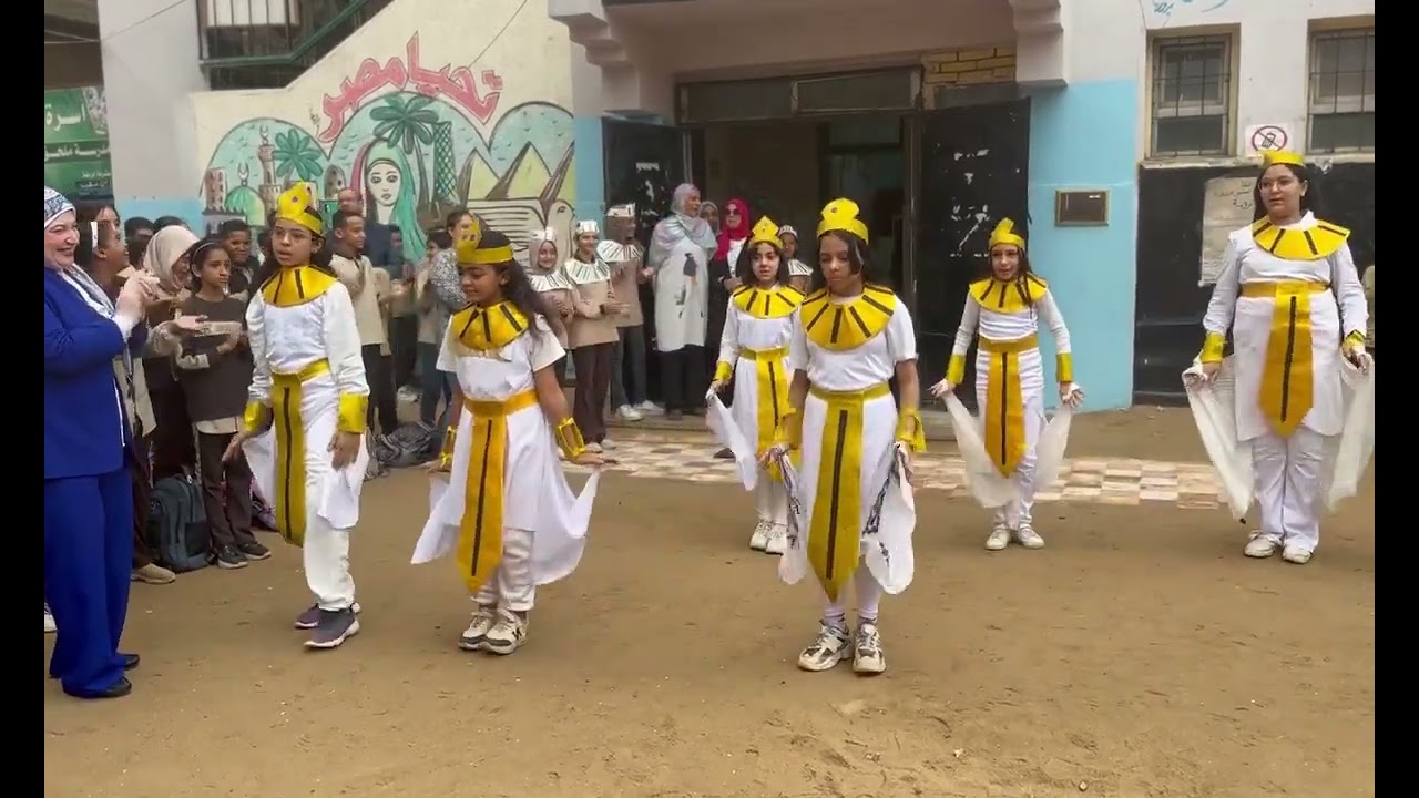 الاستعراض الفرعوني على اغنيه بلدنا حلوه مناسبه افتتاح المتحف المصرى الكبير#محمود_بتاع_المسرح