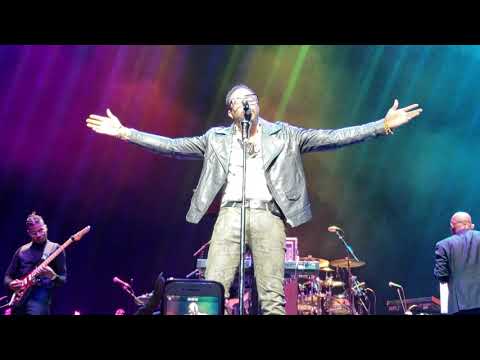 Raheem DeVaughn - "That Way" (2019 Concert Performance)