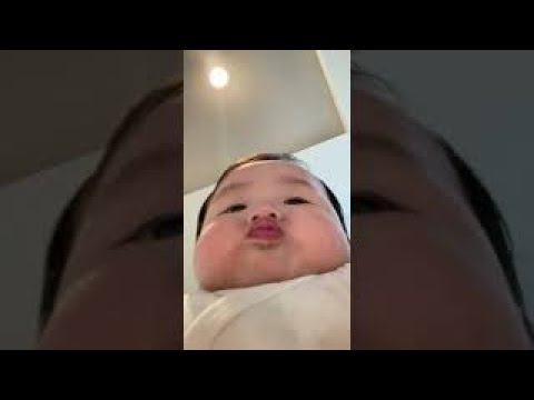 インカメラが不思議な赤ちゃん/Sumo Baby on Front Camera #Shorts