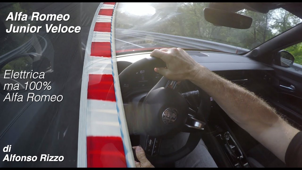 Alfa Romeo Junior Veloce a Ruote in Pista - YouTube