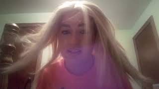 Download Lagu Hold On - Drag Queen