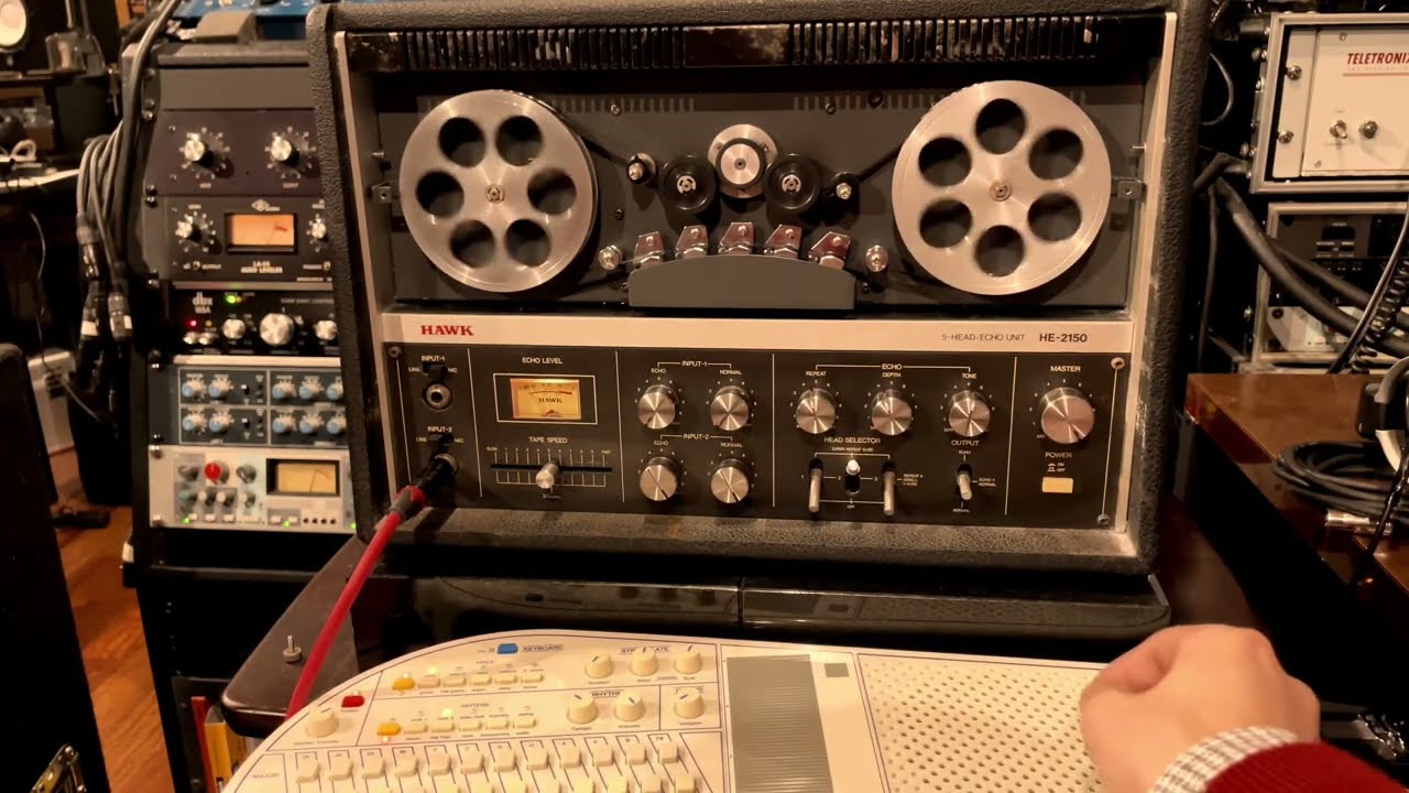 HAWK HE-2150 Tape Echo Open reel type - YouTube