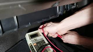 How to Add an Ignition Controlled 12V Socket to a Vehicle