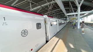 2022.10.07 127次emu3000型新自強號台中出站(emu3000型首班北高載客班次)+3178次區間車台中進站