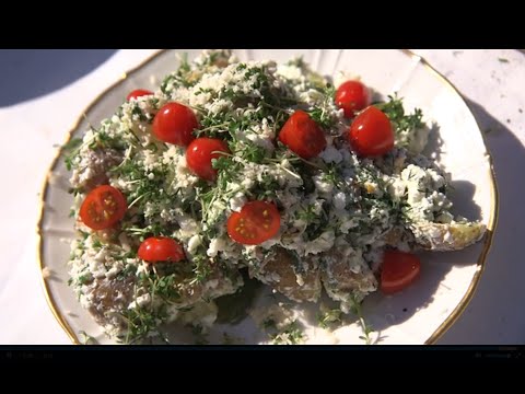 Video: Kartoffelsalat Med Blå Ost