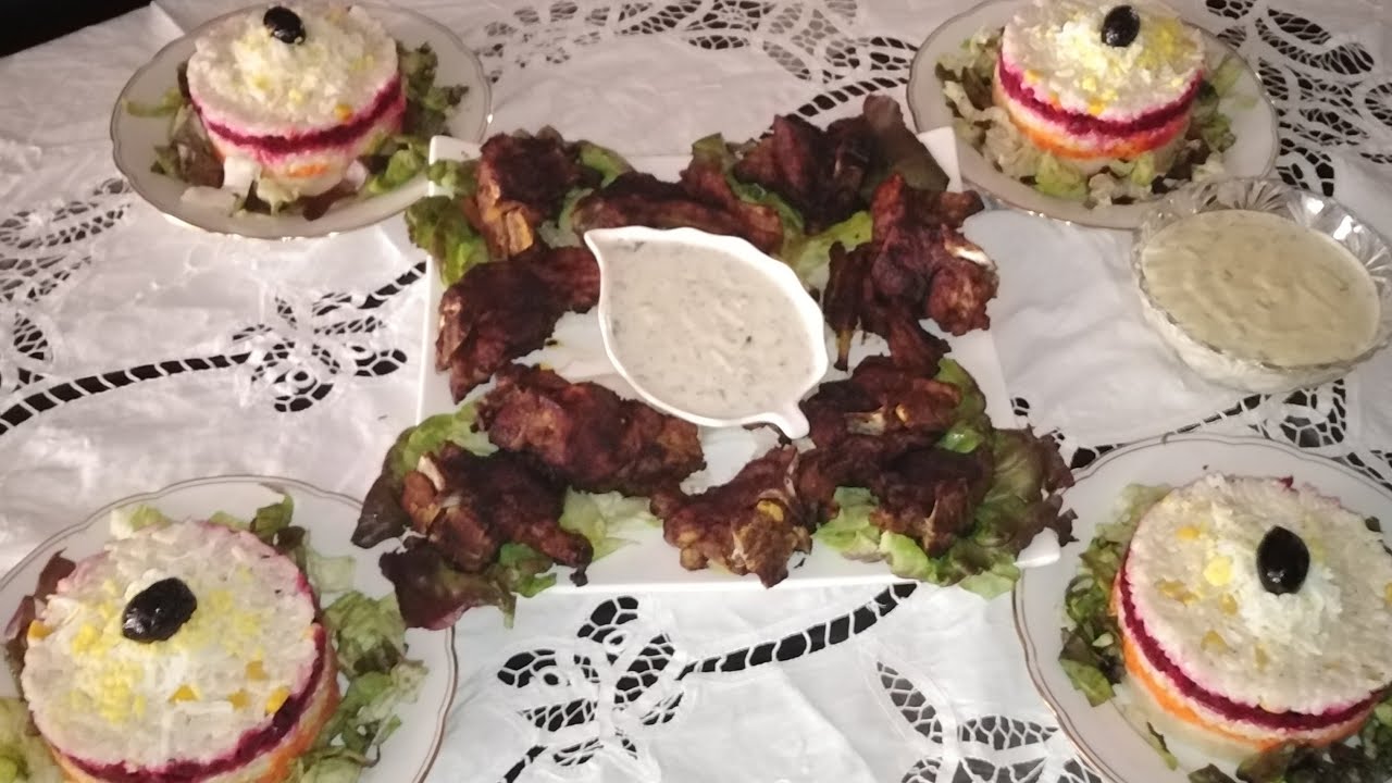 كوطليط مبخر ومحمر فى الفرن مع سلطة الروز طبقات رائعة مع صلصة سهلة