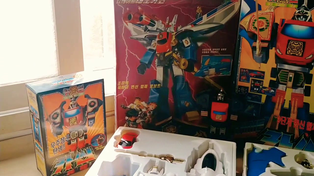 그레이트 카씬과 그레이트 네오카씬 한국 치우천왕 거대 슈퍼로봇 대형완구입니다.