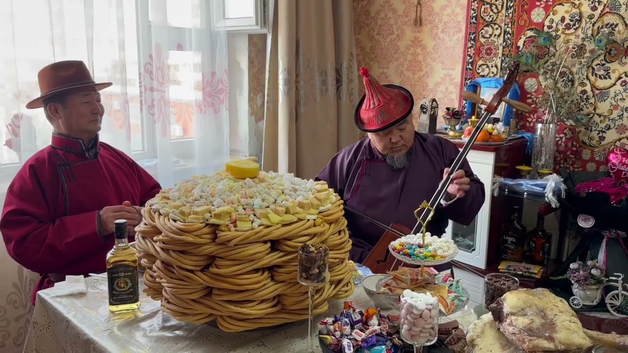 Счастливого монгольского лунного Нового года! | Счастливого месячного Нового года!