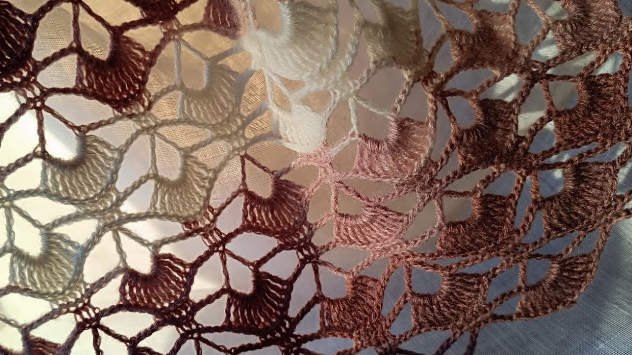 Large Leaves On Raised Branches - an eye-catching Crochet Pattern 