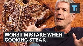 Anthony Bourdain on the worst mistake when cooking steak Resimi