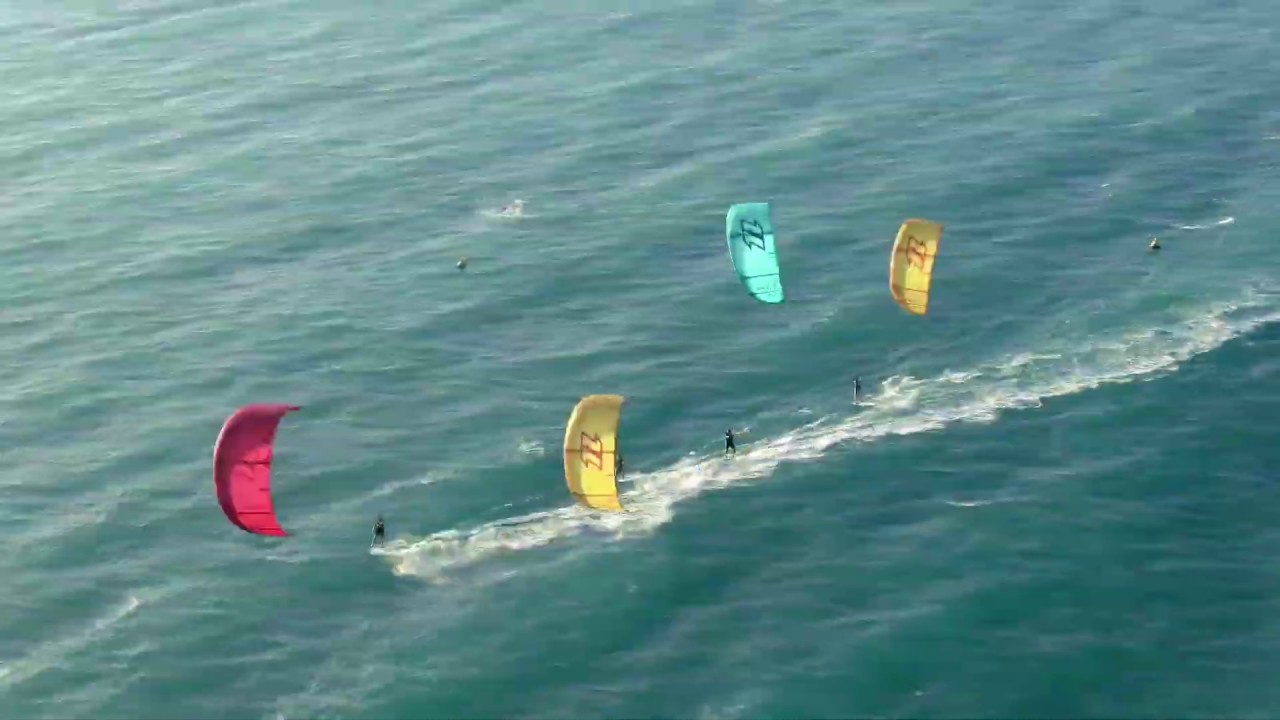 Epic Drone Footage of Kitesurfing in Dubai