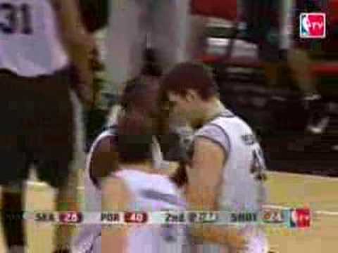Joel Freeland dunk in 2007 summer league