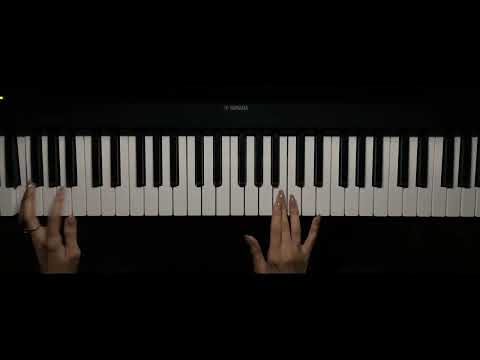 عزف بيانو ناديت والليل عباس ابراهيم