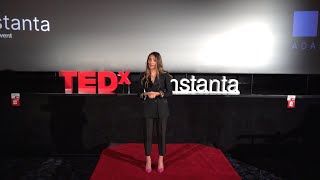 Cea mai mare lipsă din sistemul medical | Elena Ovreiu | TEDxConstanta