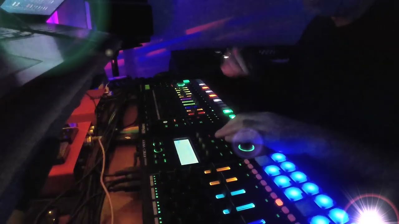 Meet Your Destiny - Roland mc-707 - Roland TR-8S (live jam)
