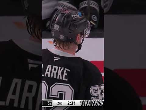 A goal for Clarkie!  #lakings #hockey