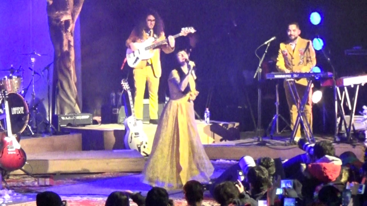 Mon Laferte - 02 Vuelve Por Favor - Teatro Caupolican - 20 Junio 2017