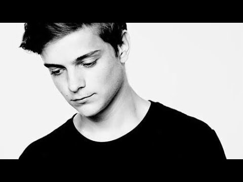 Dibujando A Martín Garrix!!! - YouTube