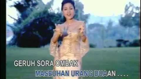 Rita Tila - Palabuhan Ratu (Audio Video Bening Pisan) - YouTube.flv