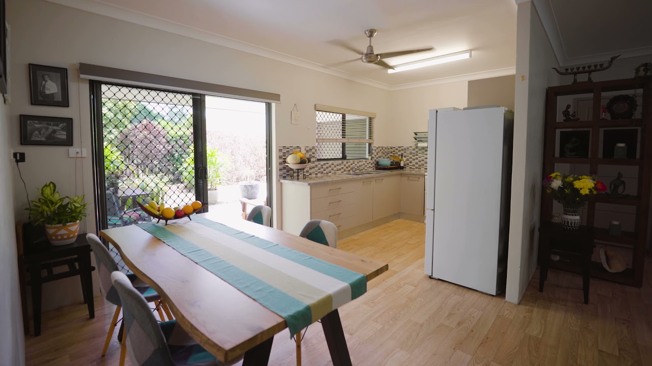 6 Kingsley Close, White Rock YouTube