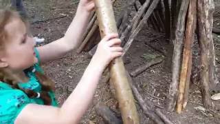 NATURE PLAY TRAIL/TEEPEES/HOLLOW LOGS