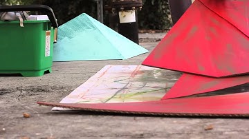 Holiday window how-to with display artist Ashley Nardone | Anthropologie