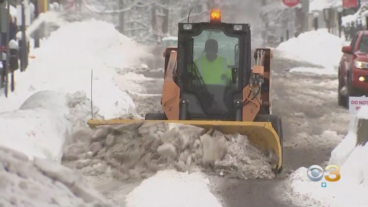 Bucks County Residents Begin Digging Out From Over Foot Of Snow - YouTube