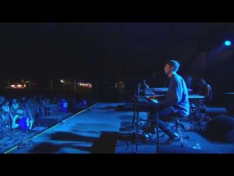 James Blake - Hope She'll Be Happier (Bill Withers Cover) (Live at Bonnaroo 2014)