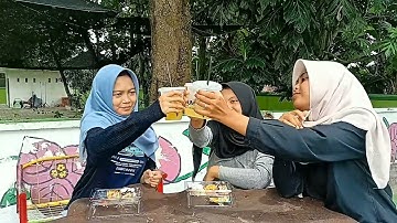 Video klip tulus MONOKROM - Persahabatan