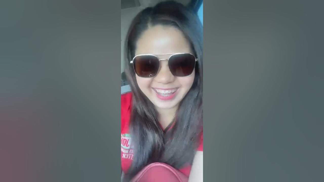 Let's drink!!!!!strawberry juice and orange juice/(passing HOT BuRGer