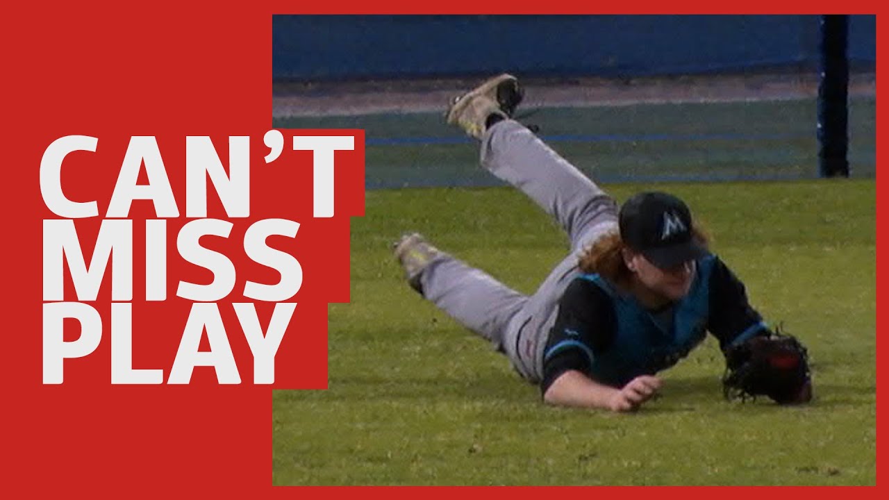 BASEBALL Diving catch! YouTube