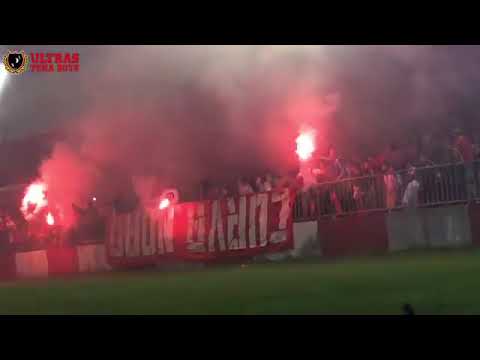 من صغري نحارب جانب من حضور   لتشجيع الفريق قبل التوجه الي بنغازي