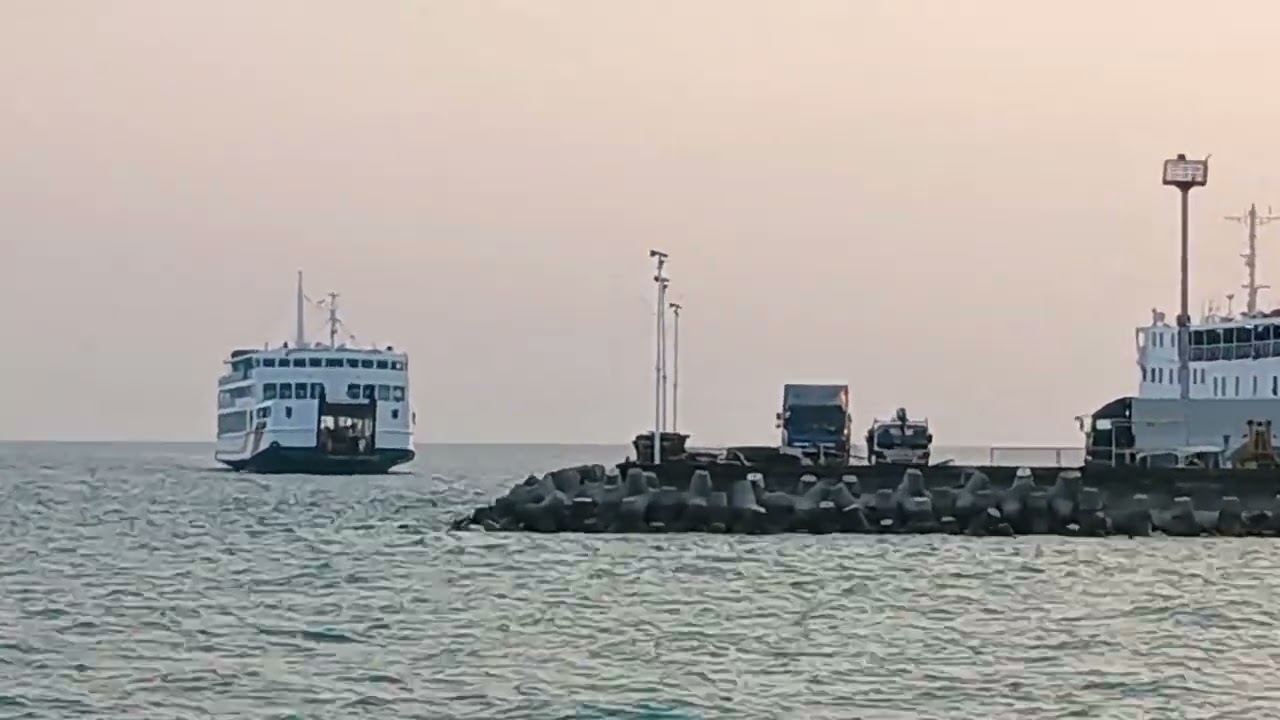 PIER//SUNSET//BAYWALK 