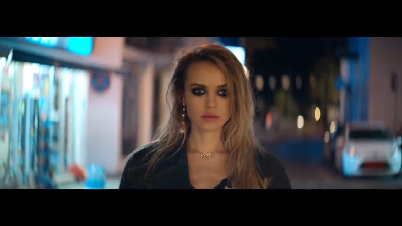 Mynaro vs. Sllash & Doppe - Circulo (Music Video) adlı videoyu YouTube'da izle Mynaro vs. Sllash & Doppe - Circulo (Music Video) adlı videoyu YouTube'da izle