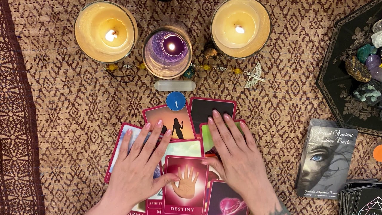 What is their first impression after the first date? 😘😎 /Pick a card