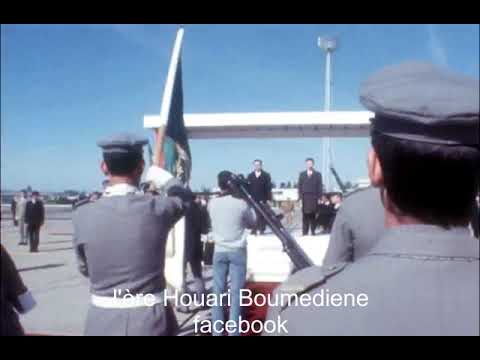 هواري بومدين و الرئيس السوري الأتاسي         