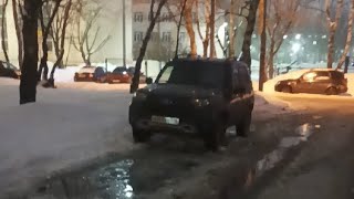 Нива Тревел попала в ДТП без ВОДИТЕЛЯ Погнули Передний Номер Сломали рамку СУББОТНИЙ СТРИМ