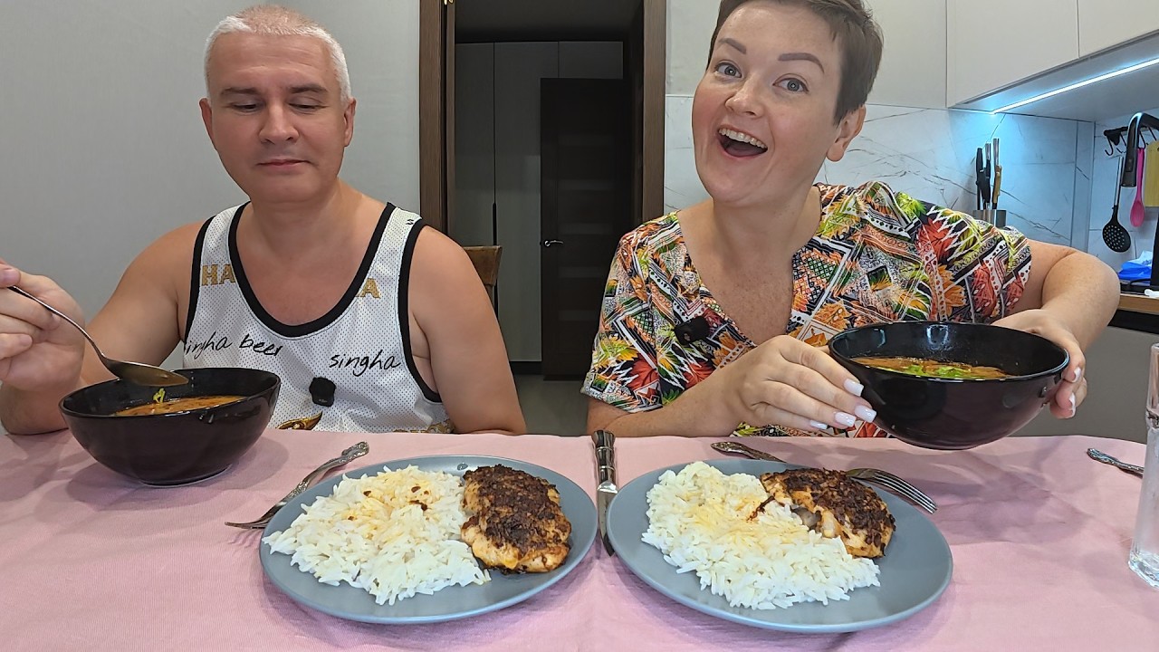 Мукбанг вот это мы НАБАДЯЖИЛИ) Пробуем ДОМАШНИЙ Том Ям, Вован в ШОКЕ! Семейный ужин в России