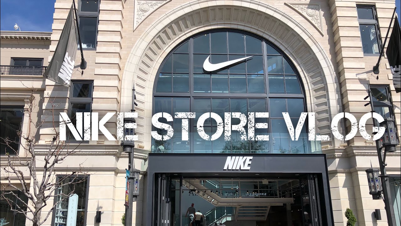nike store in the grove