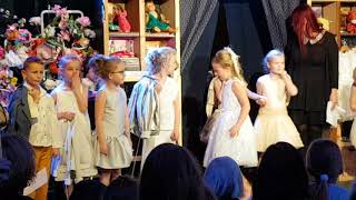 Sylvie Tijdens De Communieshow Van Ottelien In Auberge De Rousch Heerlen Deel 3