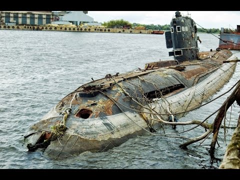 Заброшенная подводная лодка submarine boat