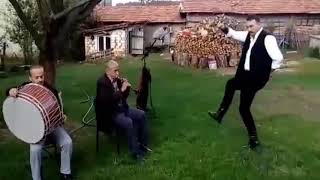 Dağ Yöresinde Efelerin Bıçaklı Köroğlu