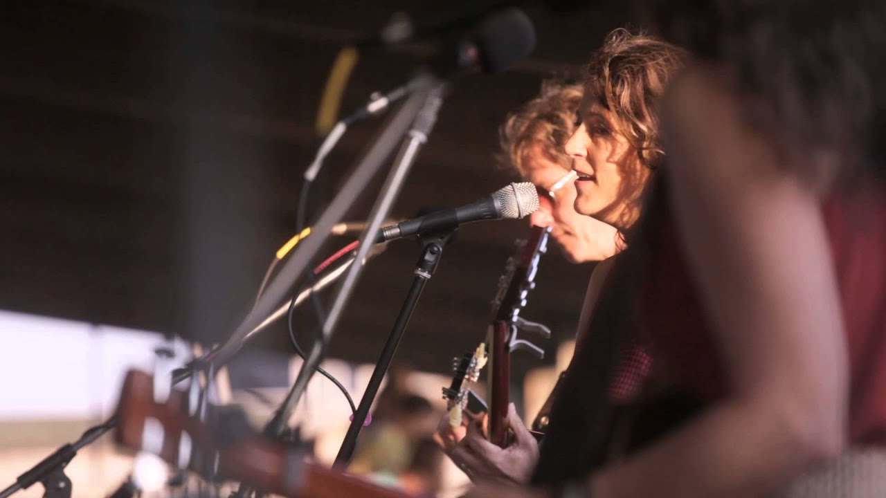 One Hit - Naked Blue, Beth Wood & Phil Madeira