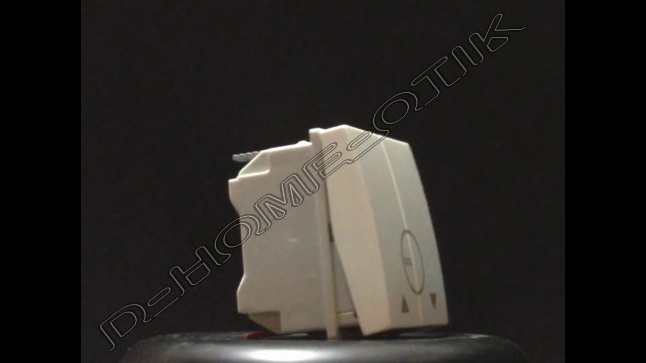 bouton poussoir pour la commande de volets roulants hager essensya