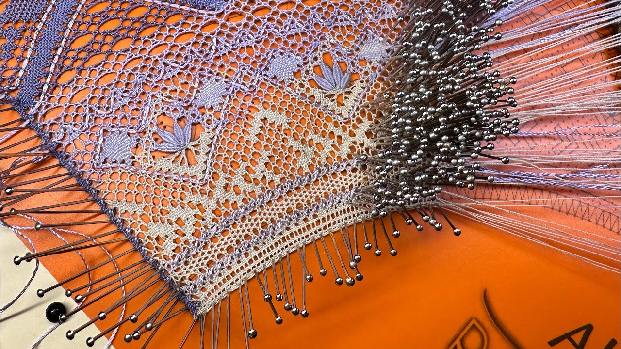 Pie combinado con reseguidos y 4 guias Abanico 19 encaje de bolillos Raquel M Adsuar Bolillotuber