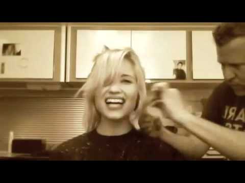 Glee Dianna Agron Cuts Her Hair Youtube