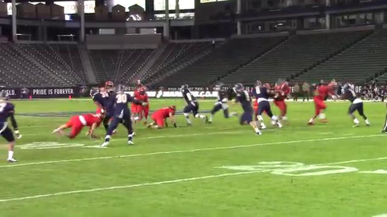 D'Vaughn Pennamon run