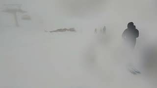 Trysil - Slope 5, red. Pretty white. Fog and snow.